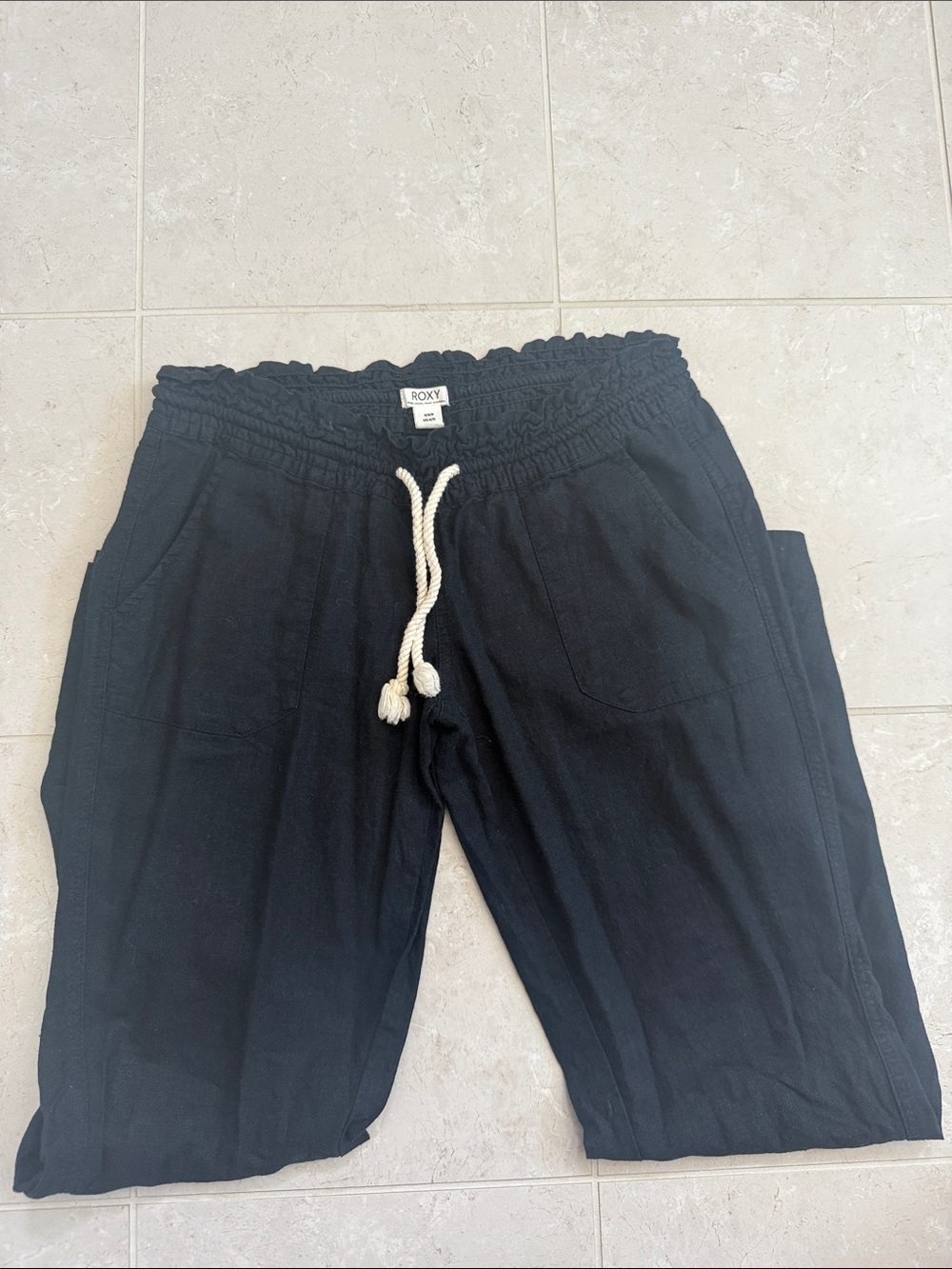 Low Rise Linen Pant - Picture 2 of 3